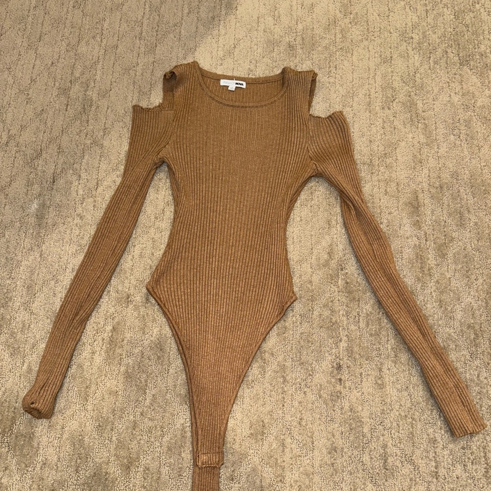 Fashion Nova Brown Ribbed Bodysuit